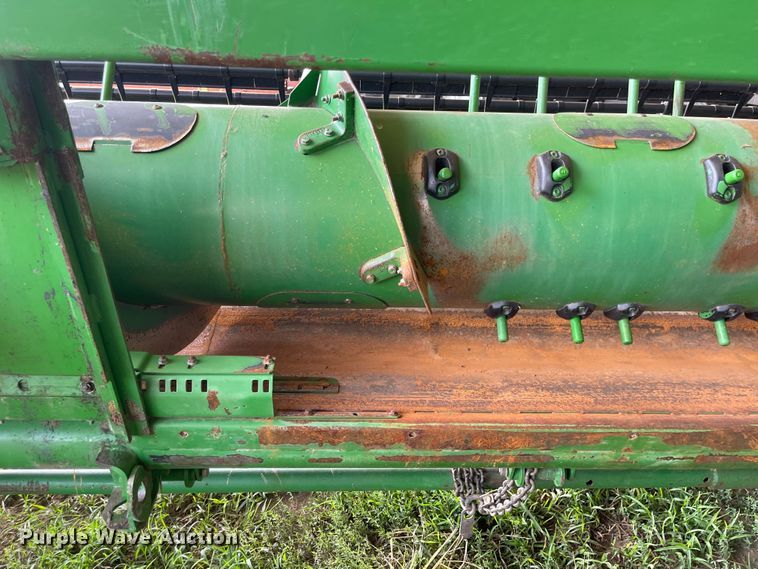 image for item LF9270 2007 John Deere 625F  HydraFlex flex head