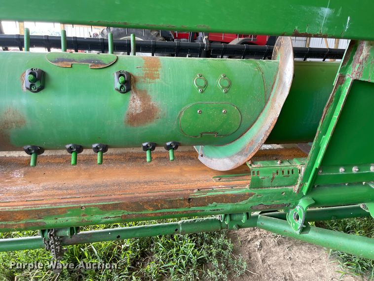 image for item LF9270 2007 John Deere 625F  HydraFlex flex head