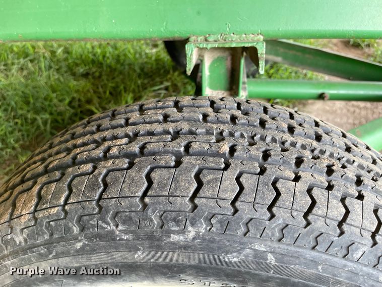 image for item LF9270 2007 John Deere 625F  HydraFlex flex head