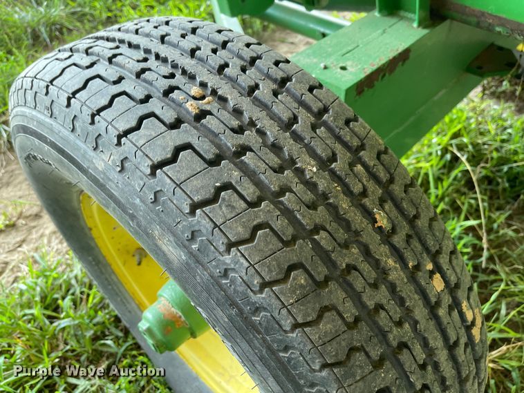 image for item LF9270 2007 John Deere 625F  HydraFlex flex head