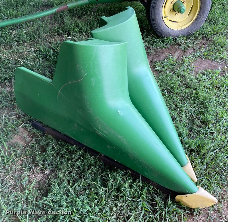 image for item LF9270 2007 John Deere 625F  HydraFlex flex head