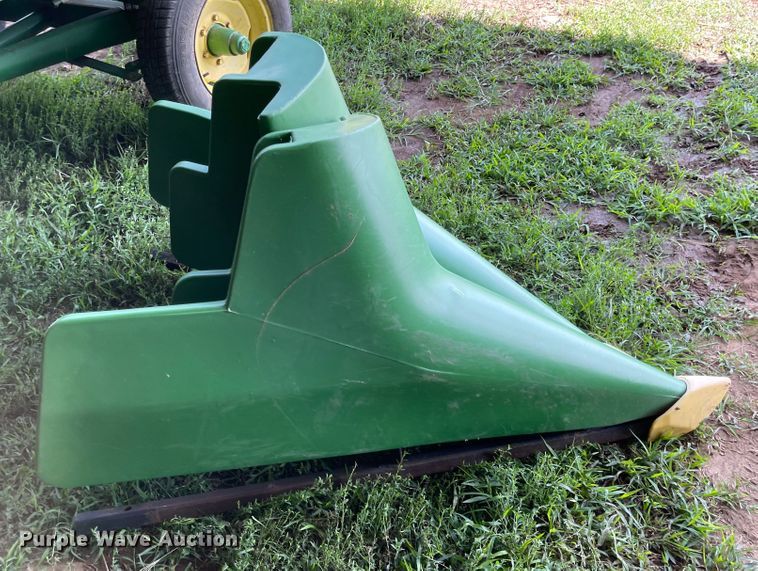 image for item LF9270 2007 John Deere 625F  HydraFlex flex head