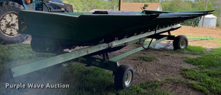 image for item LF9271 1995 John Deere 893  corn head