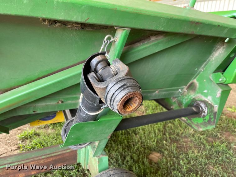 image for item LF9271 1995 John Deere 893  corn head