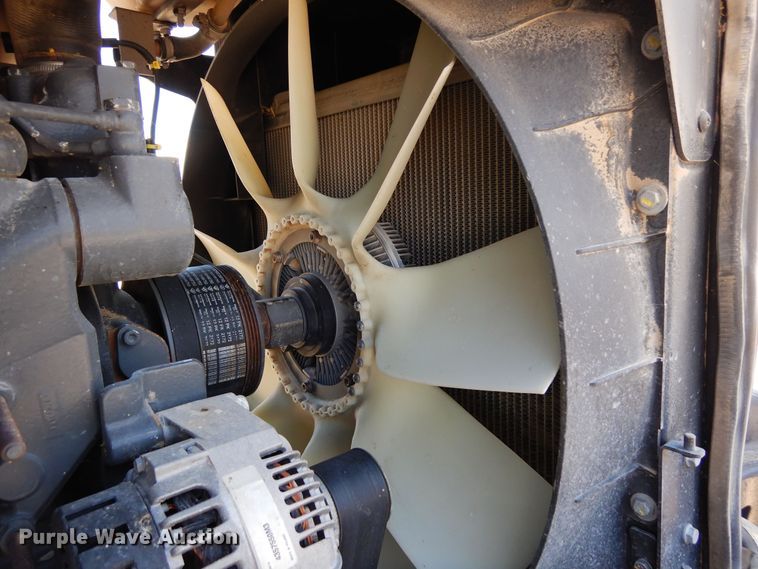 image for item LT9911 2015 Massey Ferguson 8732  MFWD tractor