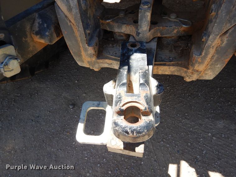 image for item LT9911 2015 Massey Ferguson 8732  MFWD tractor