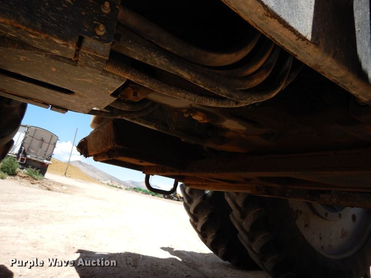 image for item LT9911 2015 Massey Ferguson 8732  MFWD tractor