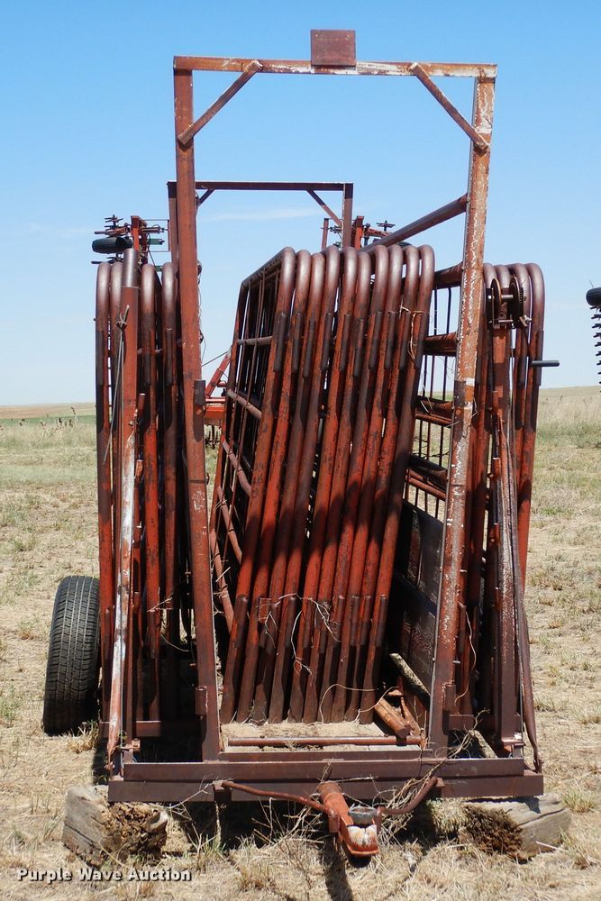 image for item LT9924 Shop built livestock chute