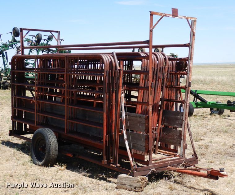 image for item LT9924 Shop built livestock chute