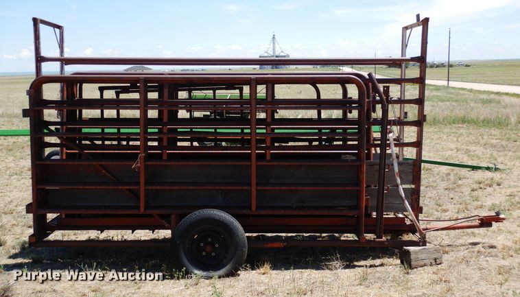 image for item LT9924 Shop built livestock chute