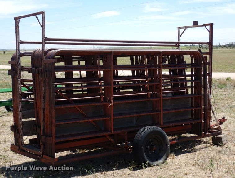 image for item LT9924 Shop built livestock chute
