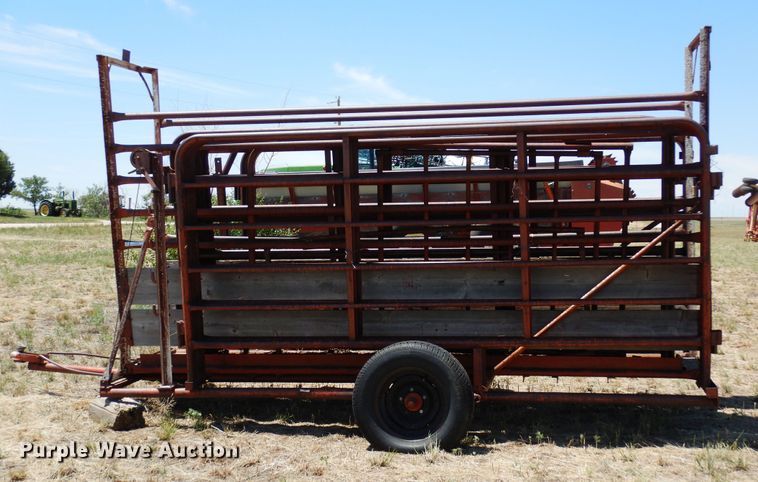 image for item LT9924 Shop built livestock chute