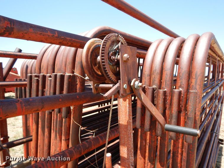 image for item LT9924 Shop built livestock chute