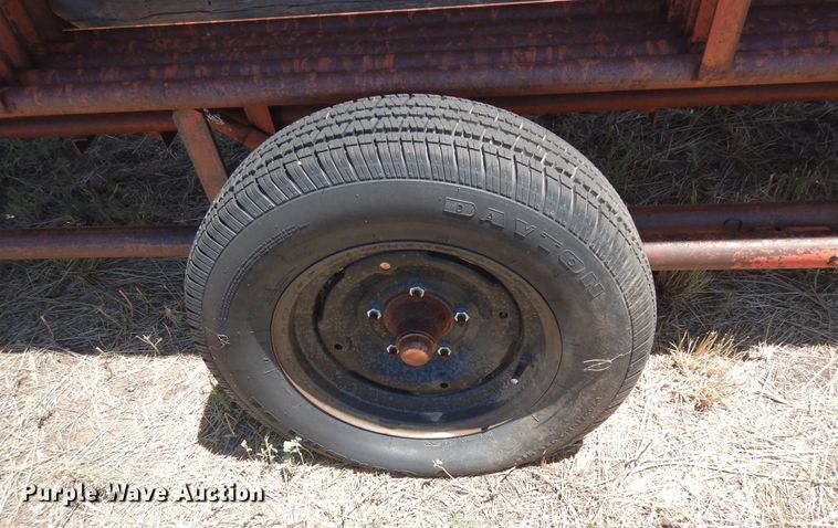 image for item LT9924 Shop built livestock chute