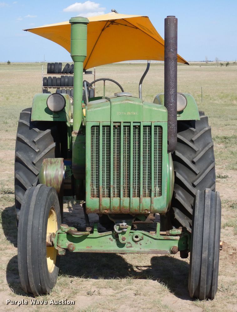 image for item LT9925 1947 John Deere D  tractor