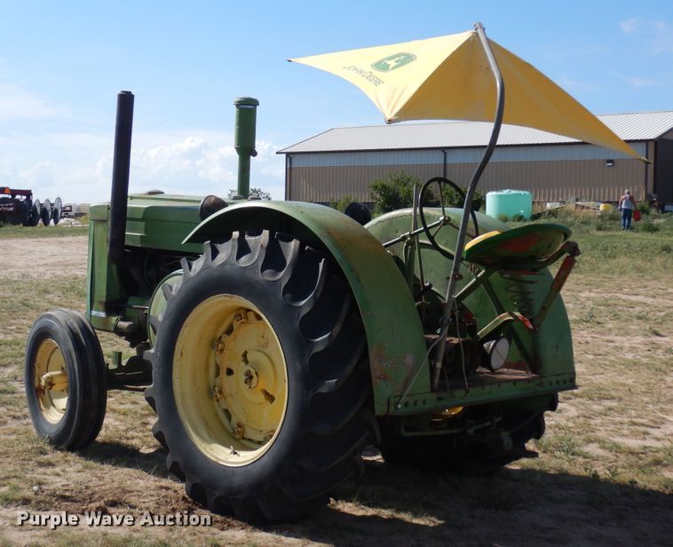 image for item LT9925 1947 John Deere D  tractor