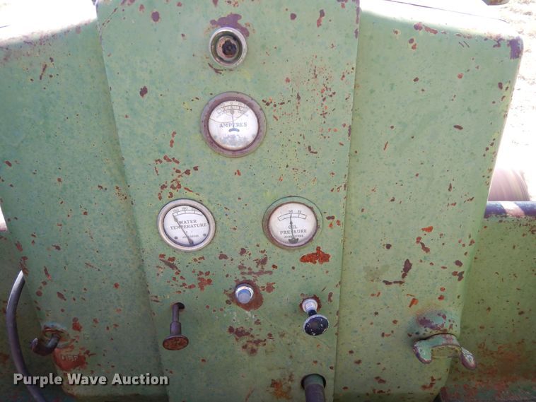 image for item LT9925 1947 John Deere D  tractor