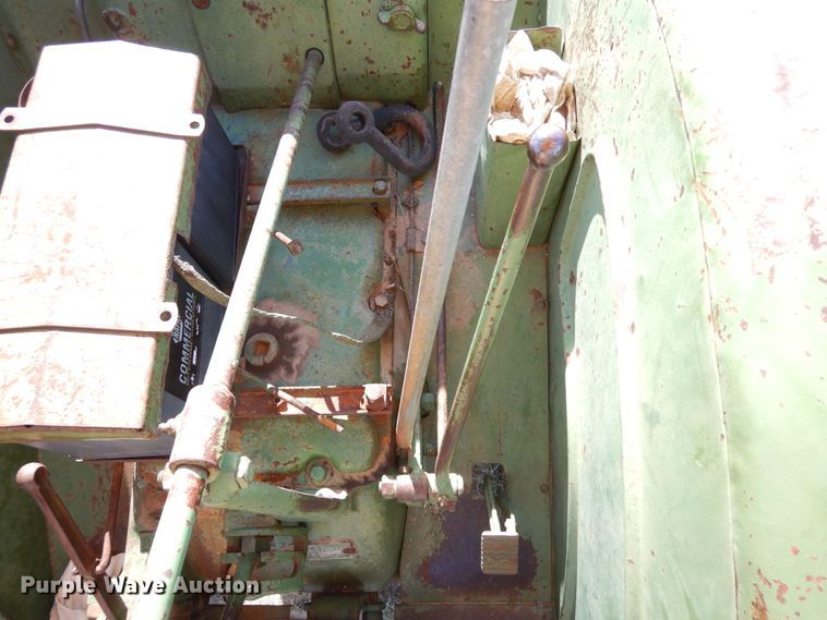 image for item LT9925 1947 John Deere D  tractor