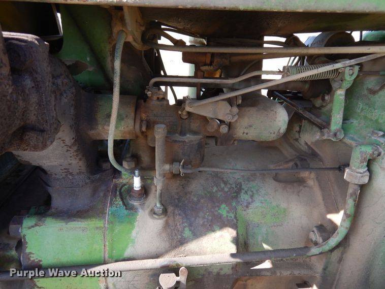 image for item LT9925 1947 John Deere D  tractor