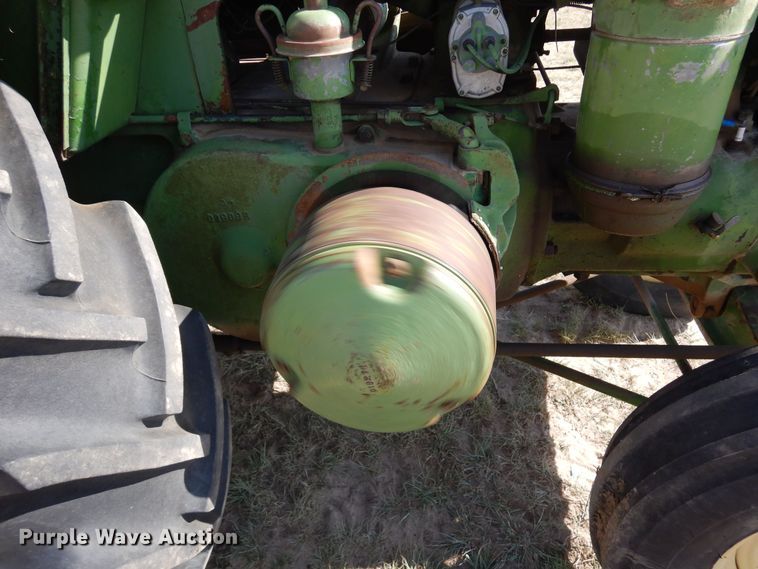 image for item LT9925 1947 John Deere D  tractor