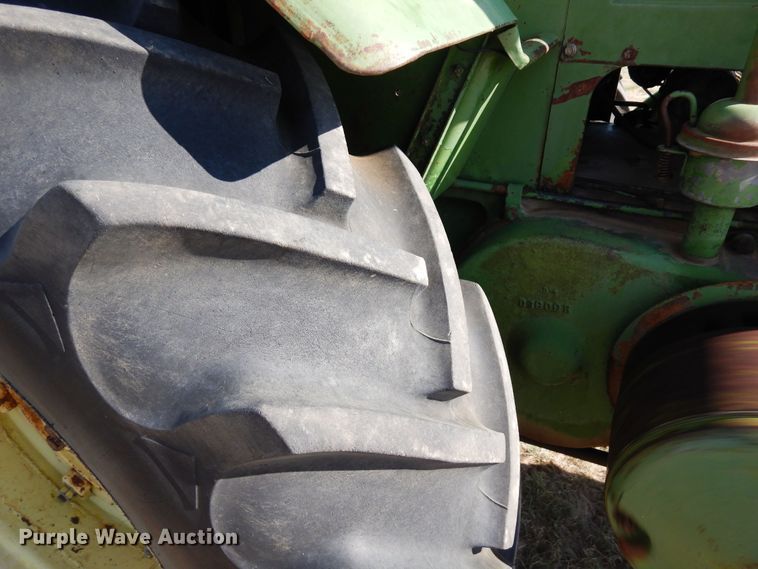 image for item LT9925 1947 John Deere D  tractor