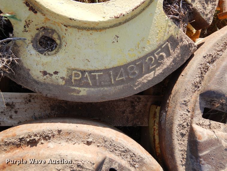 image for item LT9925 1947 John Deere D  tractor