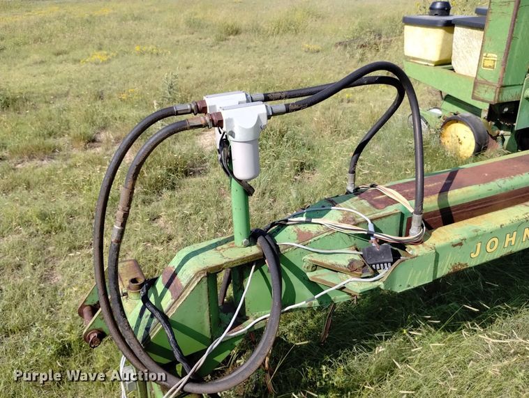 image for item MR9537 John Deere 7000  no-till planter