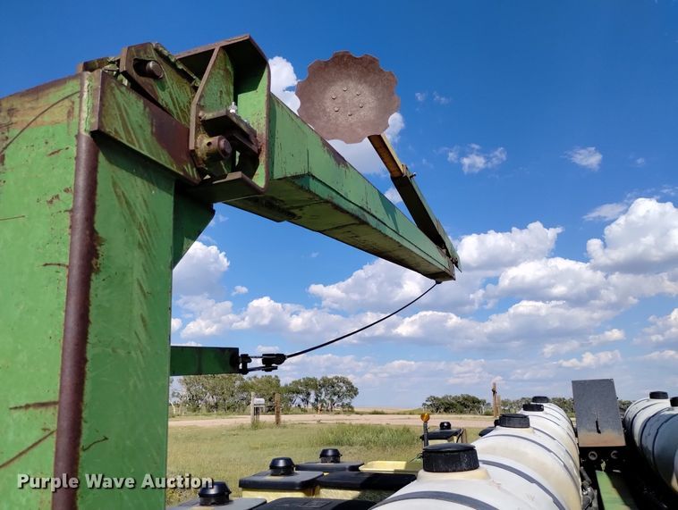 image for item MR9537 John Deere 7000  no-till planter