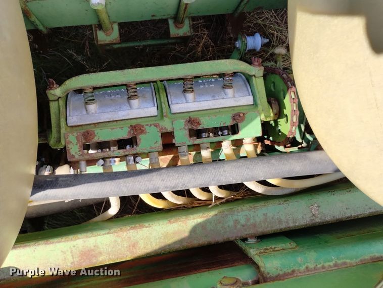 image for item MR9537 John Deere 7000  no-till planter