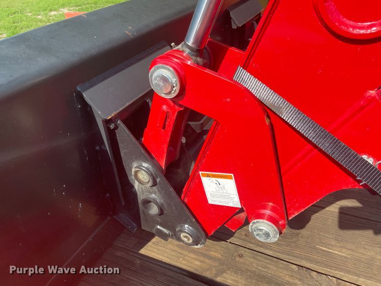 image for item MU9022 Case IH L630  tractor loader