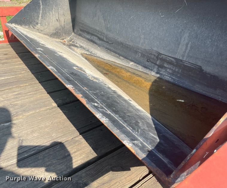 image for item MU9022 Case IH L630  tractor loader