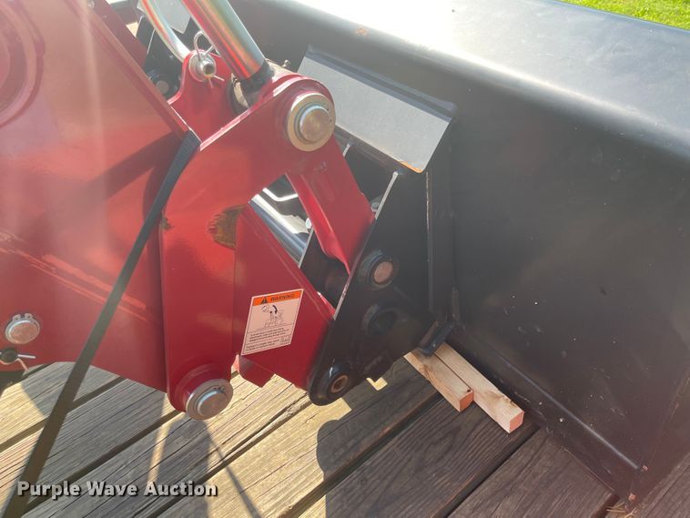 image for item MU9022 Case IH L630  tractor loader