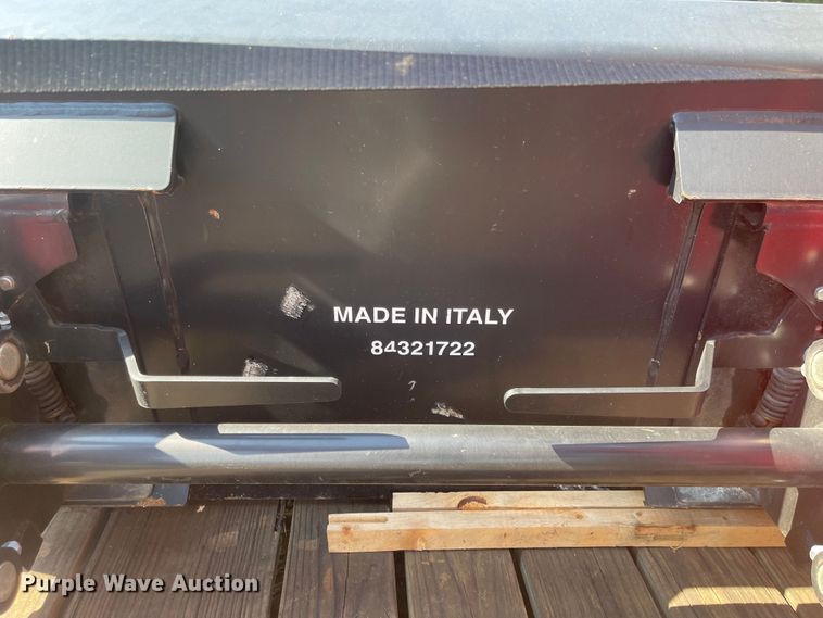 image for item MU9022 Case IH L630  tractor loader