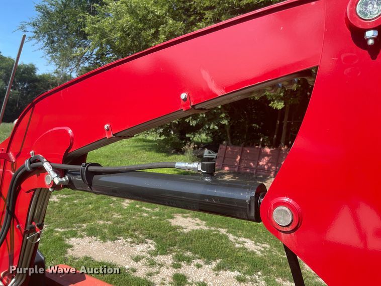 image for item MU9022 Case IH L630  tractor loader