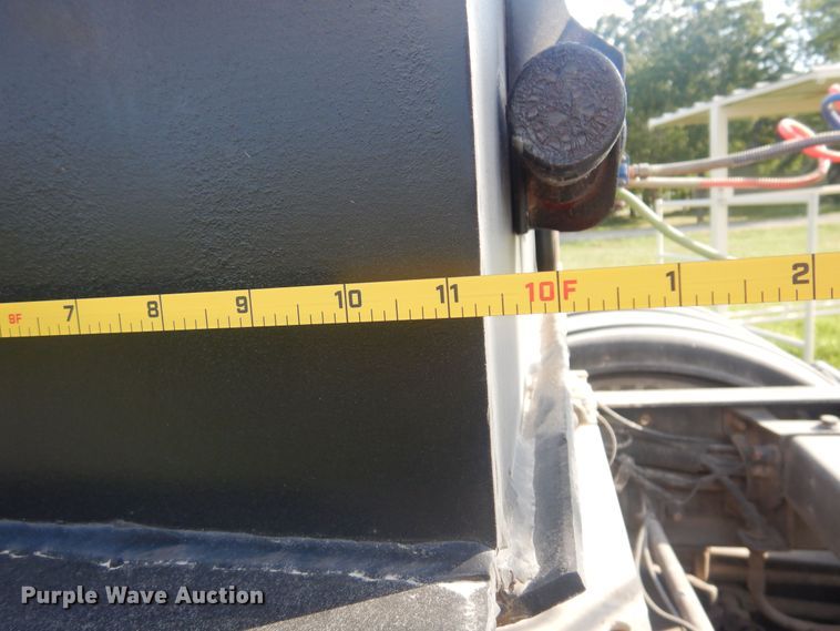 image for item DB7941 1989 Talbert TDW-35S-HRG-1-T1  lowboy equipment trailer