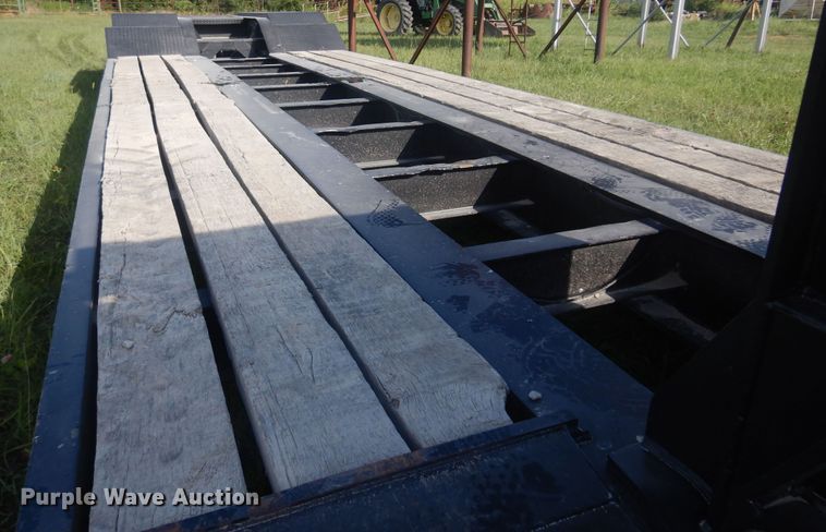 image for item DB7941 1989 Talbert TDW-35S-HRG-1-T1  lowboy equipment trailer