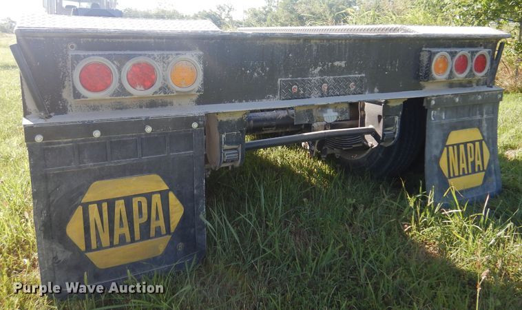 image for item DB7941 1989 Talbert TDW-35S-HRG-1-T1  lowboy equipment trailer