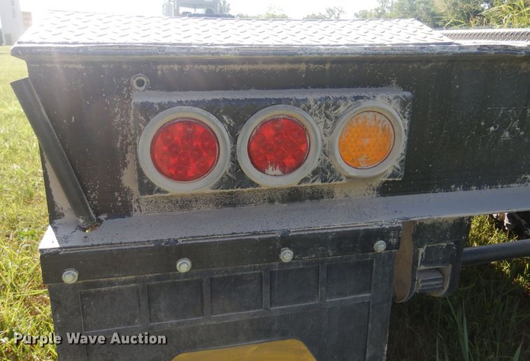 image for item DB7941 1989 Talbert TDW-35S-HRG-1-T1  lowboy equipment trailer