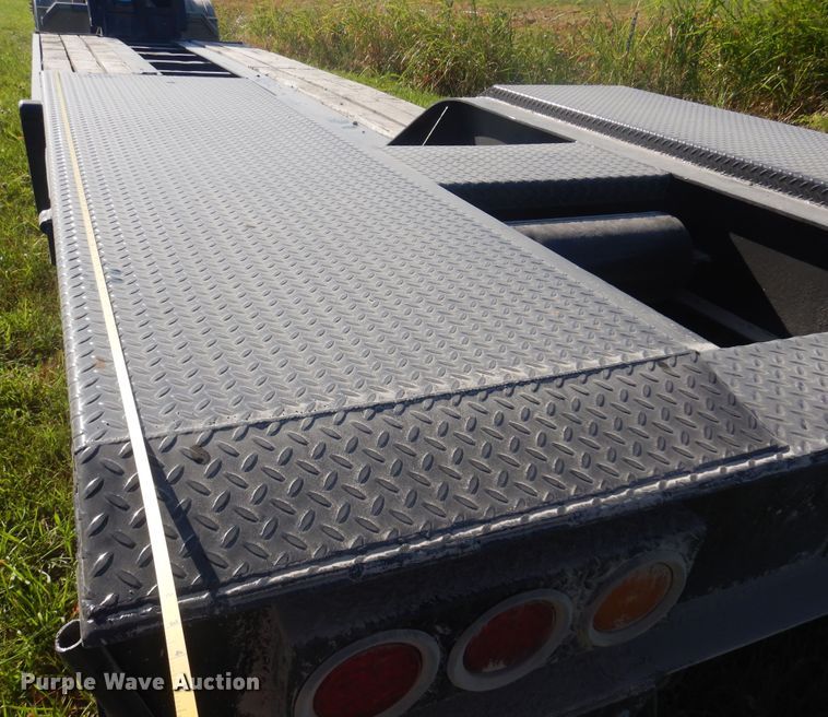 image for item DB7941 1989 Talbert TDW-35S-HRG-1-T1  lowboy equipment trailer