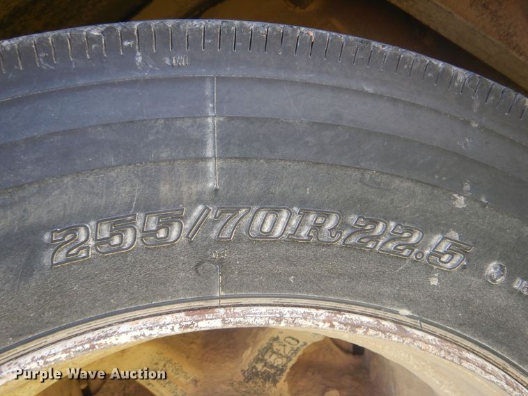 image for item DB7941 1989 Talbert TDW-35S-HRG-1-T1  lowboy equipment trailer