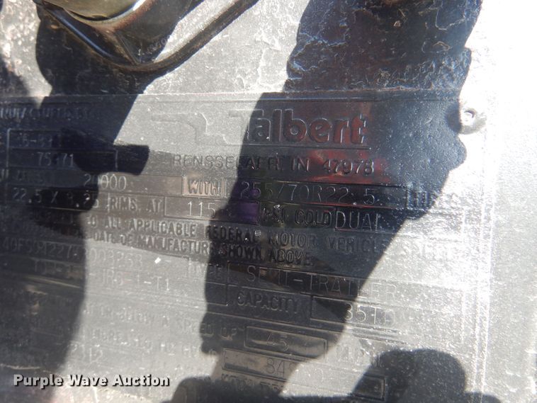 image for item DB7941 1989 Talbert TDW-35S-HRG-1-T1  lowboy equipment trailer