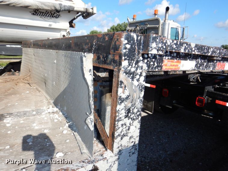 image for item DM2340 2001 Kalyn KDP80  drop deck trailer