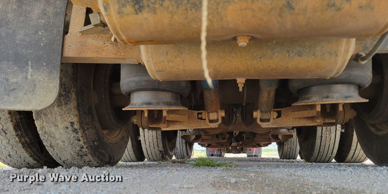 image for item DM2414 1998 Landoll Hauloll  tilt deck equipment trailer