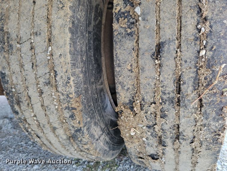 image for item DM2414 1998 Landoll Hauloll  tilt deck equipment trailer