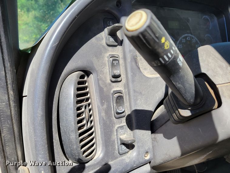 image for item DM2457 2003 Freightliner Business Class M2  propane truck