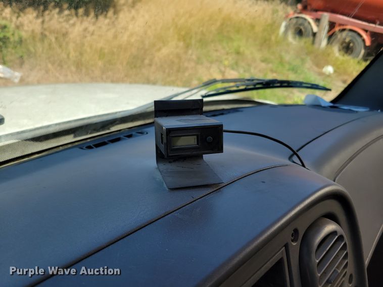 image for item DM2457 2003 Freightliner Business Class M2  propane truck