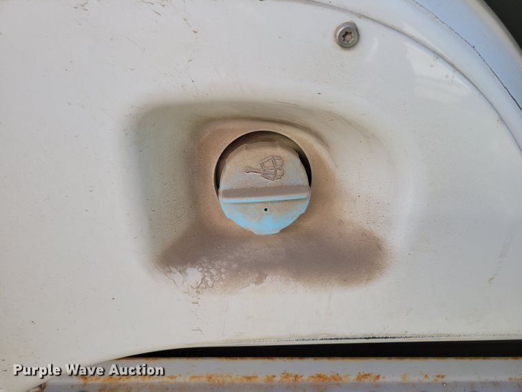 image for item DM2457 2003 Freightliner Business Class M2  propane truck