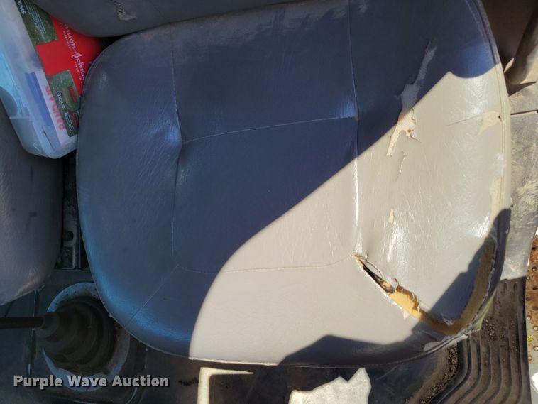 image for item DM2457 2003 Freightliner Business Class M2  propane truck