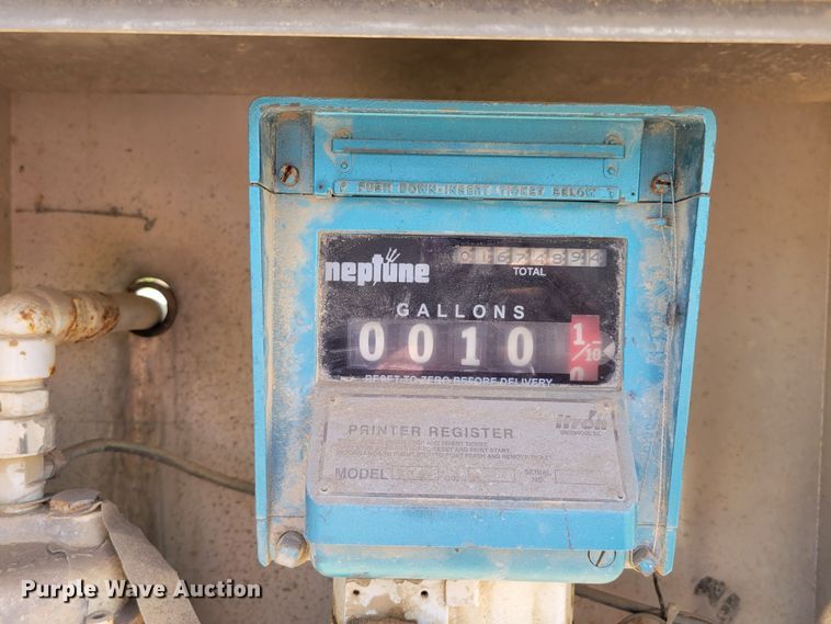 image for item DM2457 2003 Freightliner Business Class M2  propane truck