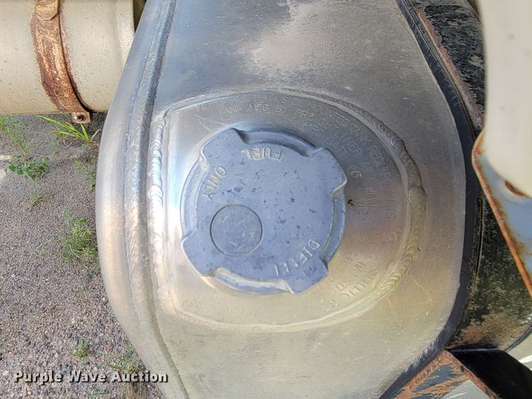 image for item DM2457 2003 Freightliner Business Class M2  propane truck